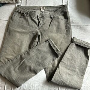 SO grey Midrise skinny jeans